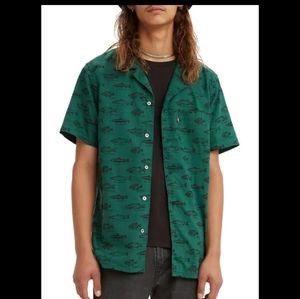 LEVIS GREEN AND BLACK FISHING SHIRT. LARGE